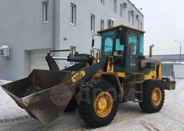 Услуги фронтального погрузчика 3 тонны
