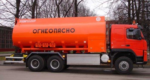 Бензовоз Мерседес, готов работать на длительный срок