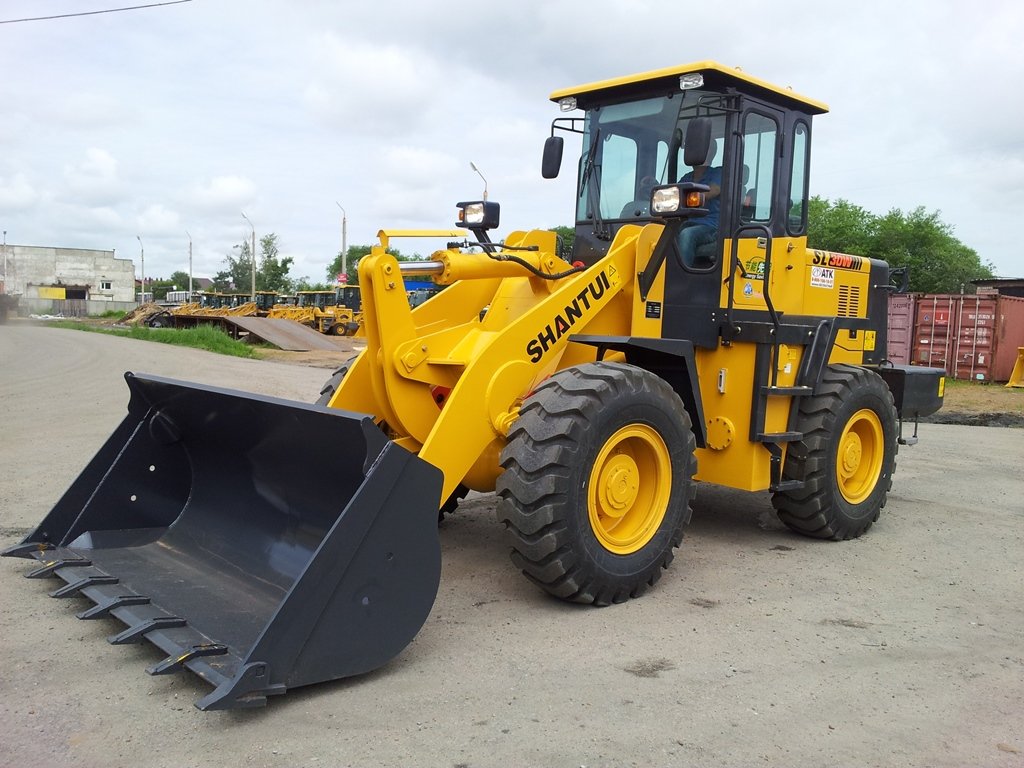 Аренда фронтального погрузчика Shantui sl30w