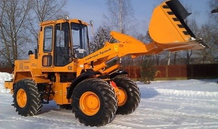Аренда фронтального погрузчика Вывоз мусора, снега
