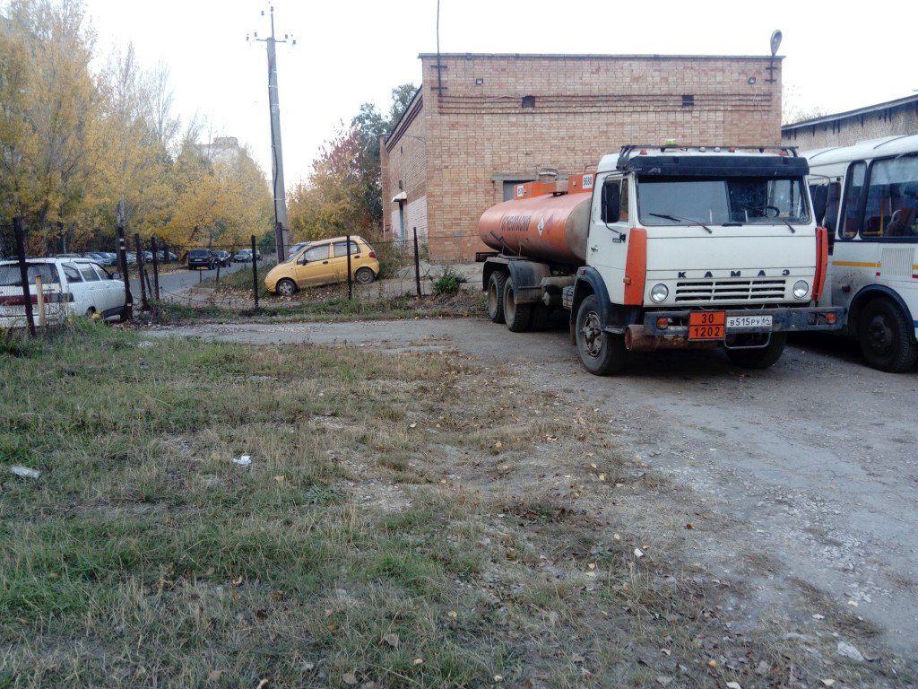 Бензовоз. Доставка светлых нефтепродуктов