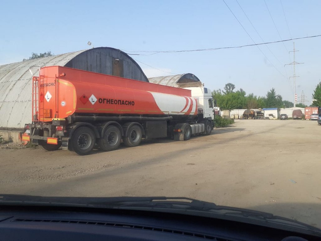 Перевозка доставка светлых нефтепродуктов