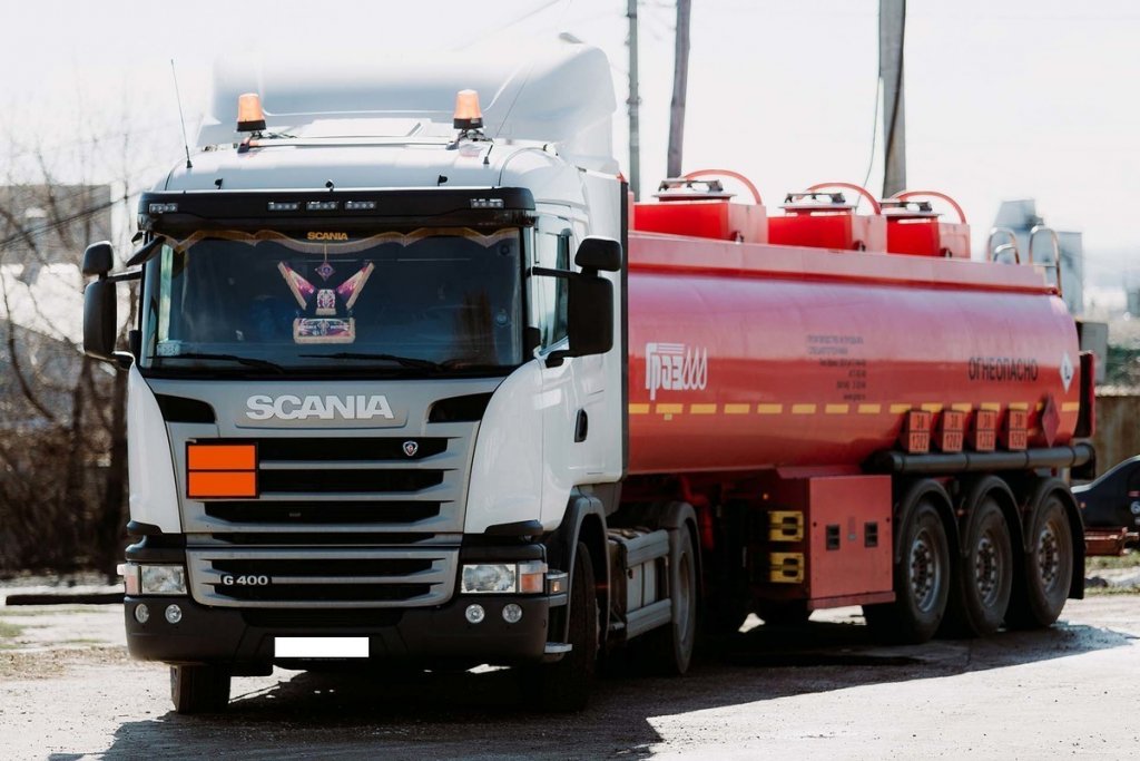 Услуги бензовоза Scania от 5 до 32м3