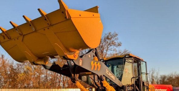 Фронтальные погрузчики в Щербинке, дешево