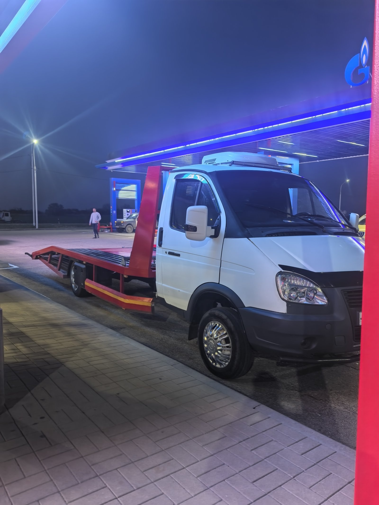 Эвакуатор вызвать круглосуточный. Аварийное вскрытие