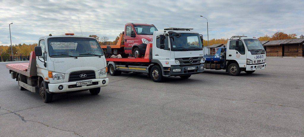 Услуги эвакуатора Авто- Помощь 8-966-260-34-03
