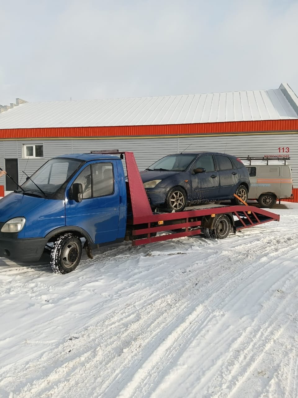 Эвакуатор авто с быстрой подачей