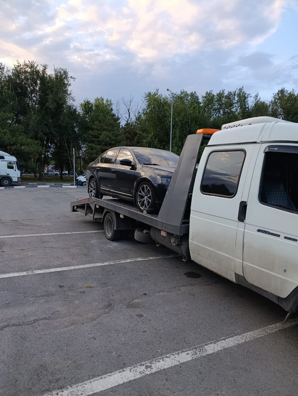 Эвакуатор Перевоз любой техники авто до 3т