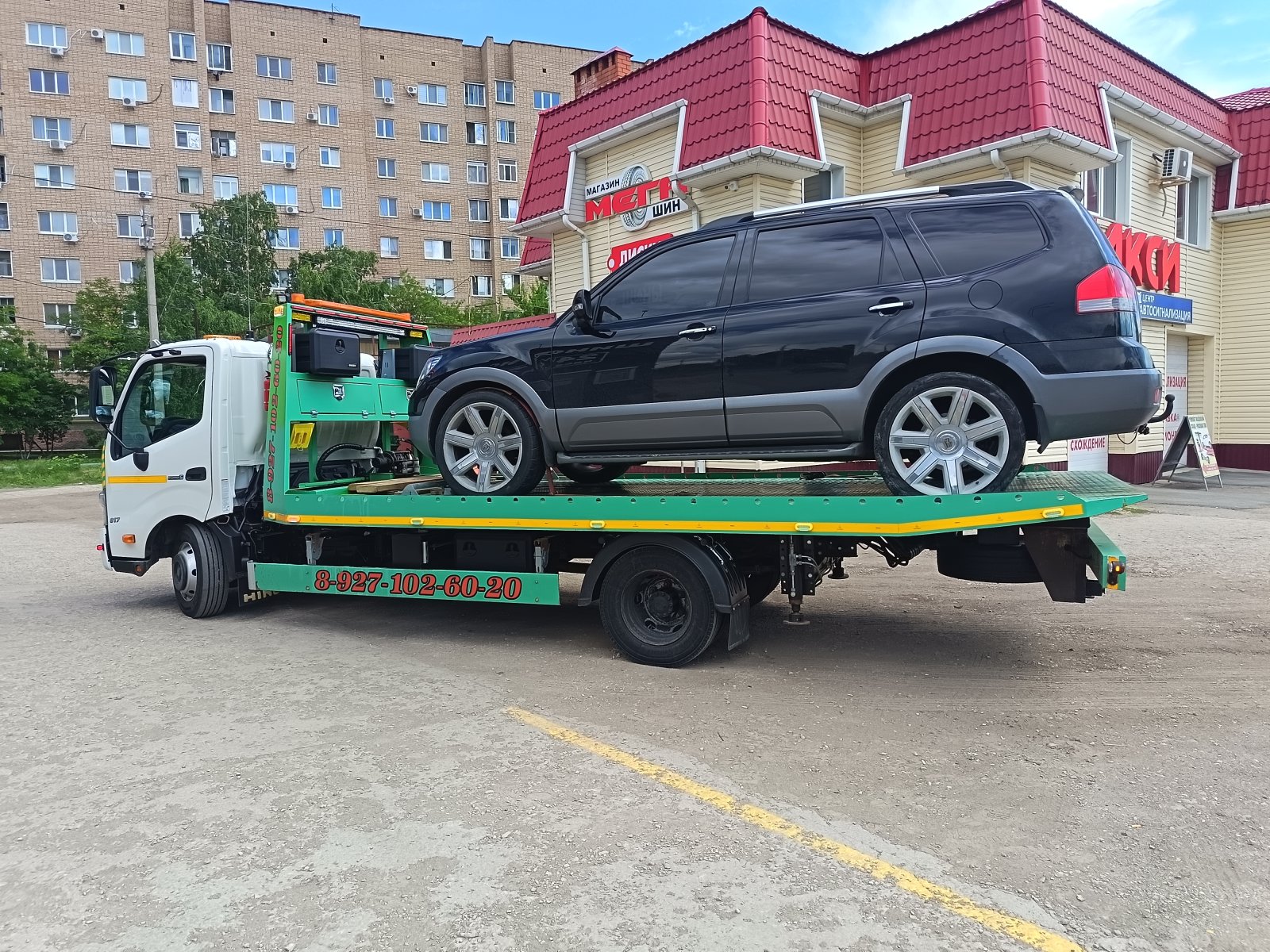 Эвакуатор круглосуточный Хино 300 3. 5 тонны