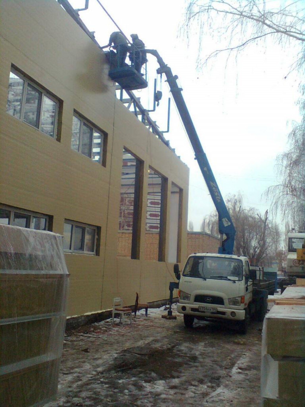 Услуги и аренда автовышки манипулятора эвакуатора