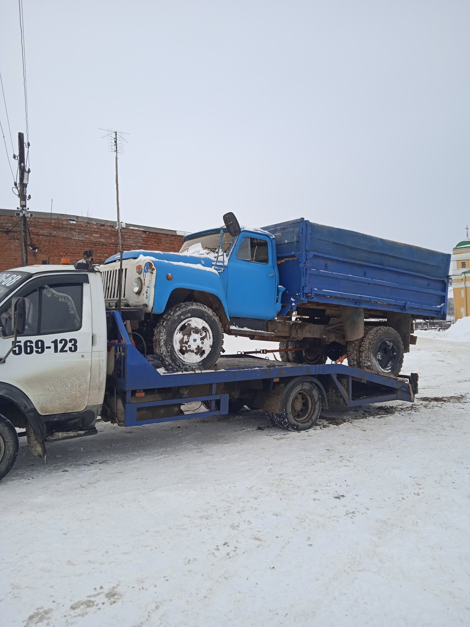 Вызов эвакуатора Валдай Газ 5 тонн и УР