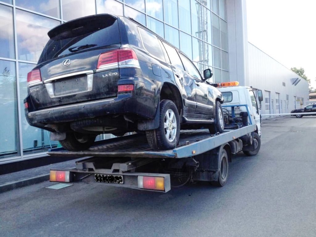Автоэвакуатор Isuzu для полной и частичной погрузки, 24/7