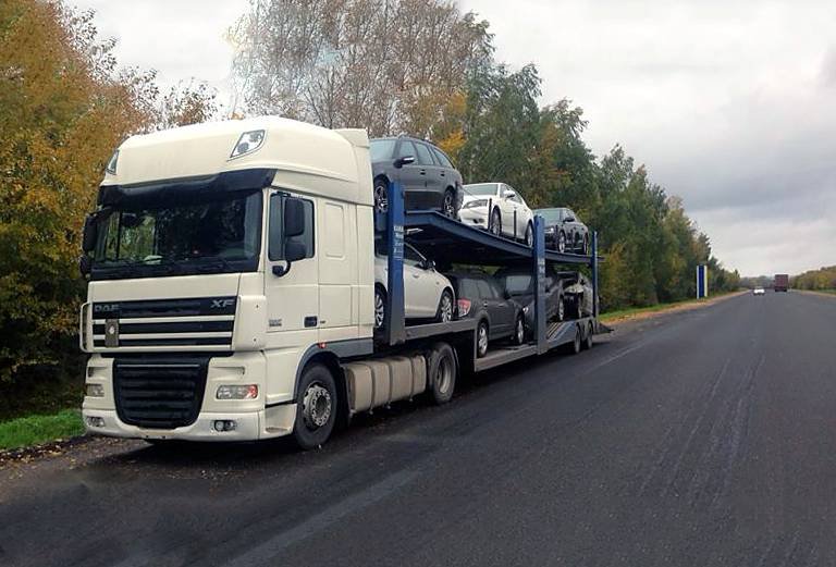 Первозим автомобили автовозом