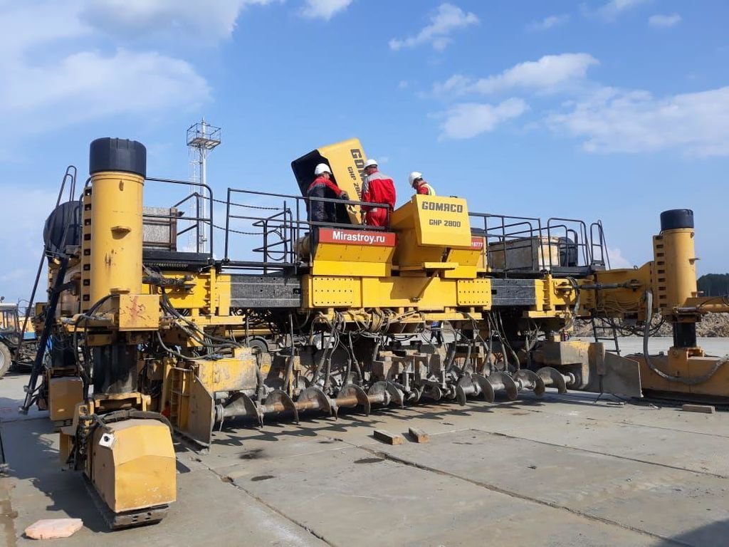 Бетоноукладчик GOMACO GHP-2800