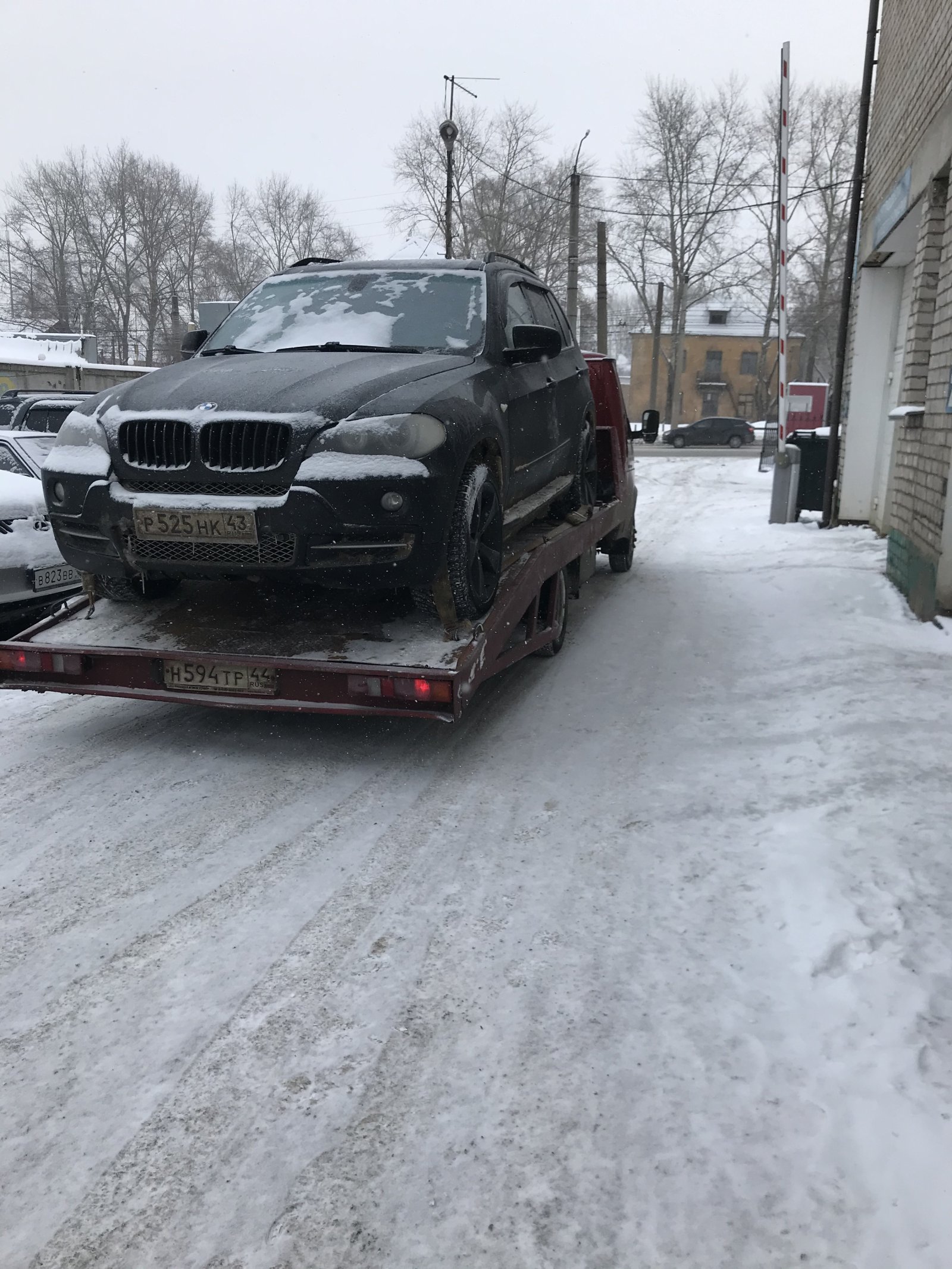 Эвакуация легковых автомобилей