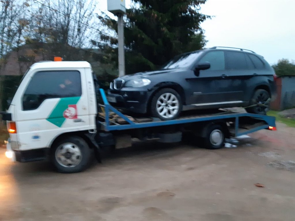 Эвакуатор Mazda до 3 тонн, возим спецтехнику, компрессоры