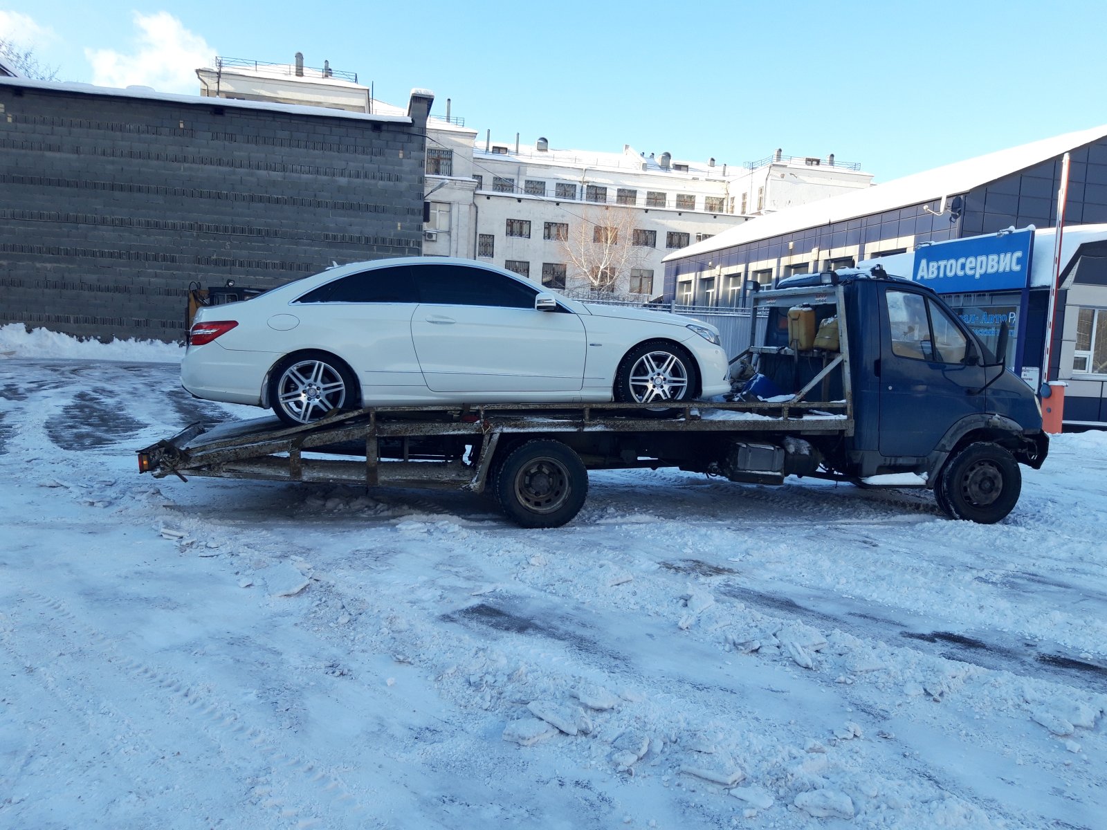 Эвакуатор Магнитогорск тел. 456363 Быстро Дёшево