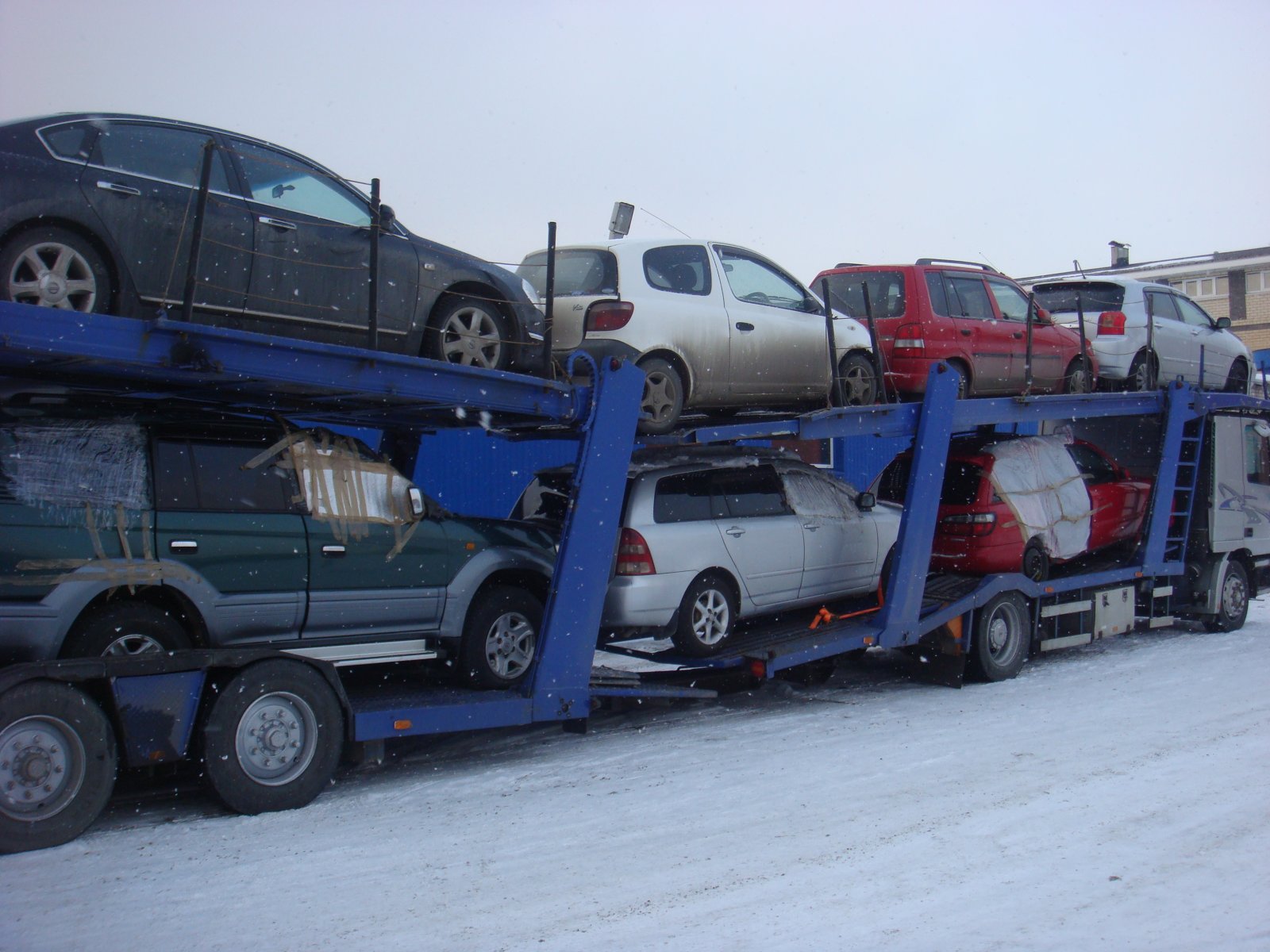 Автовоз в Новый Уренгой: Перевозка автомобилей авт