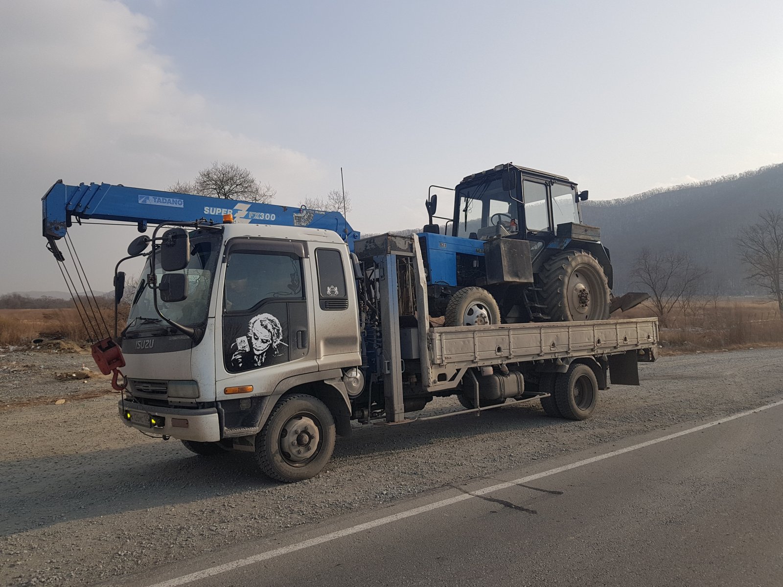 Эвакуатор Isuzu Forward борт 5т, стрела 3т, высота 10м