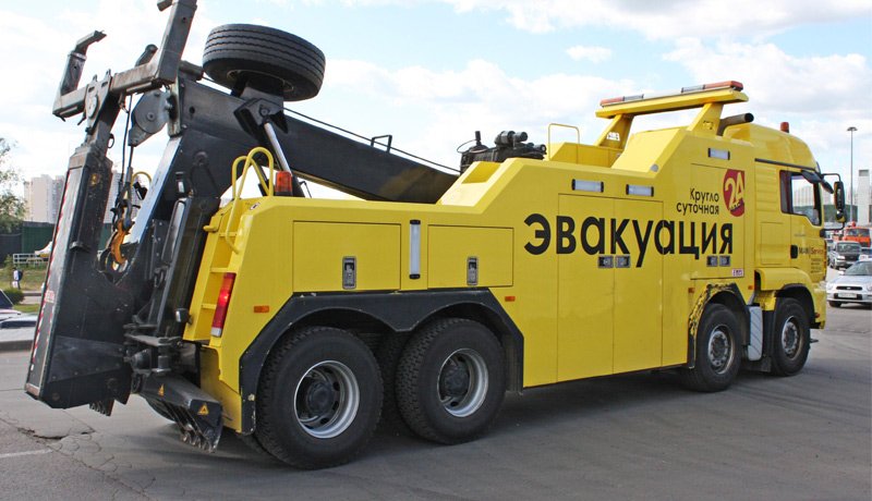 Грузовой эвакуатор автотранспорта