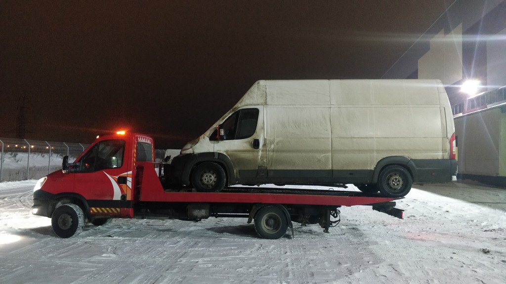 Эвакуатор Iveco Daily Россия, Чкалова 63