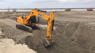 Услуги экскаватора jcb 205 Алушта