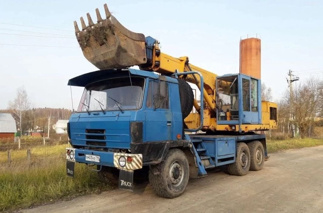Аренда: Экскаваторы в Амвросиевка