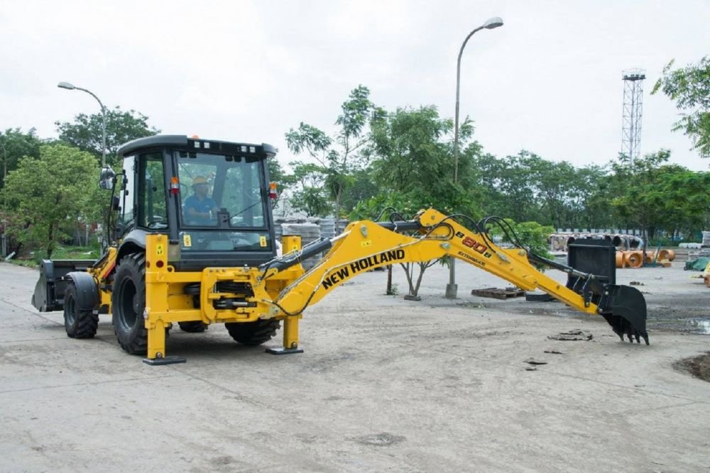 Экскаватор-погрузчик New Holland 80