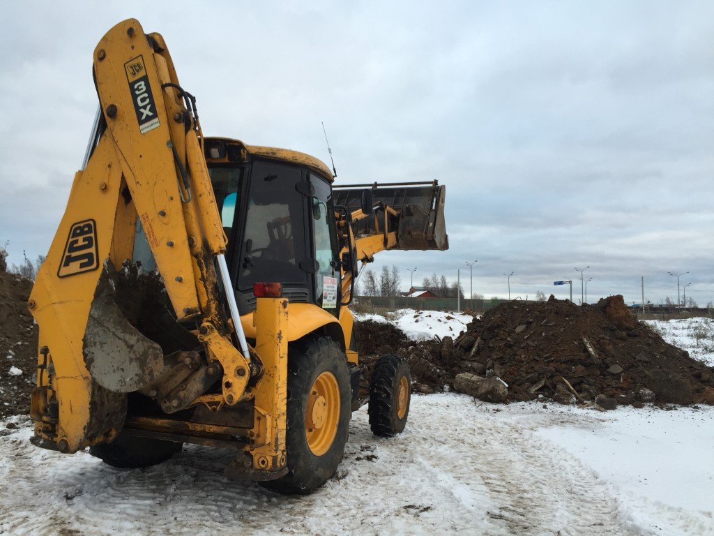 Сдам экскаватор-погрузчик jcb 3cx