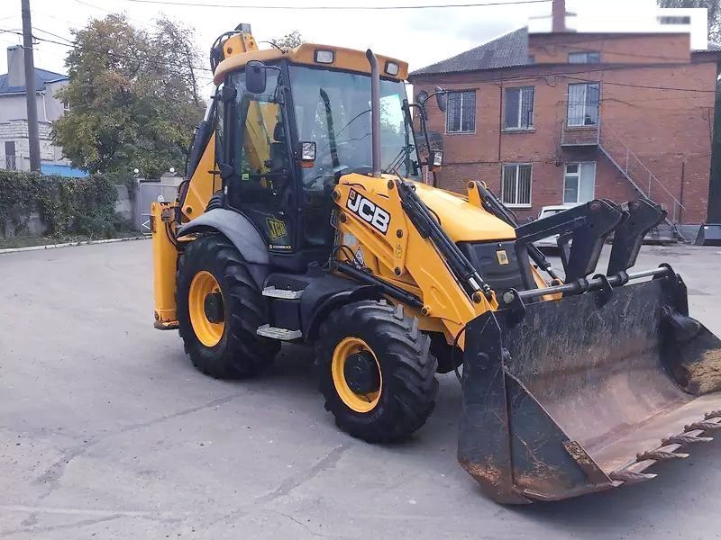 Услуги экскаватора-погрузчика JCB 3 CX с вывозом строительного мусора