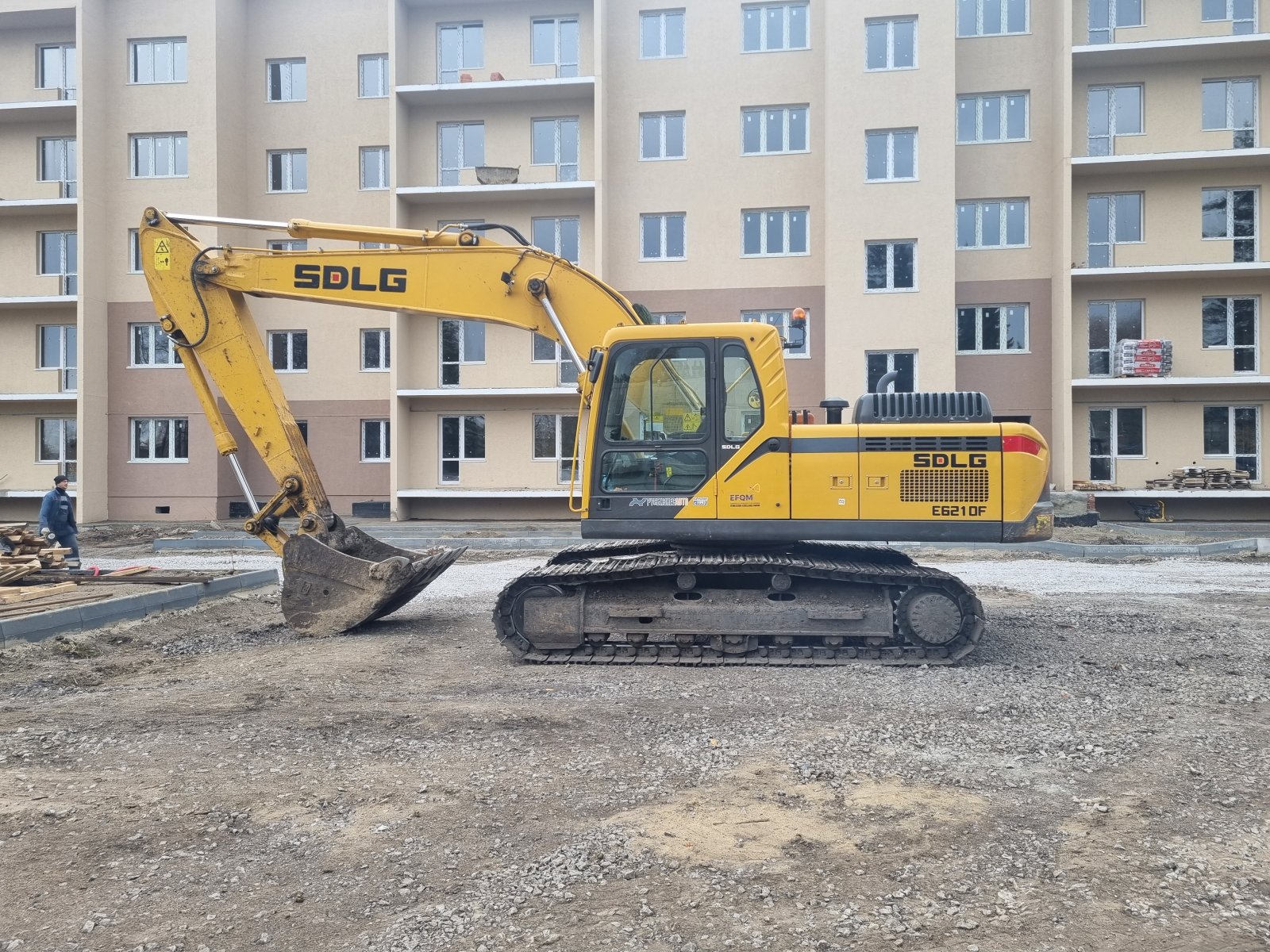 Услуги гусиничного экскаватора