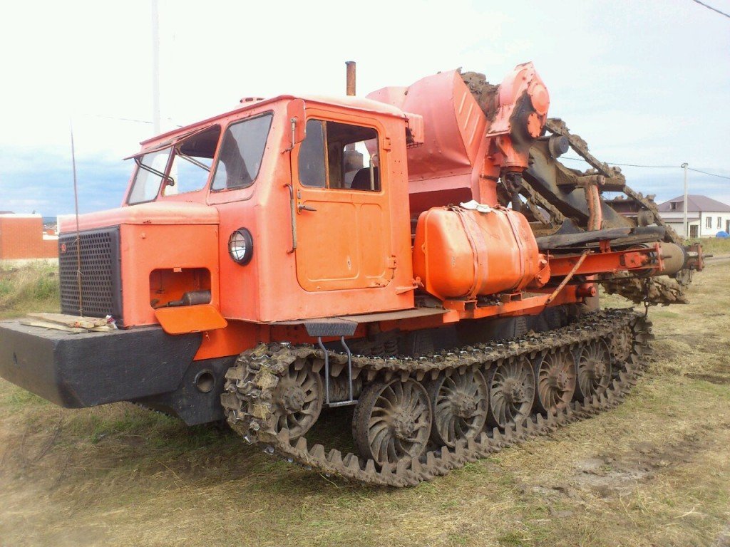 Аренда траншеекопателя ЭТЛ252 с глубиной копания до 3 метров