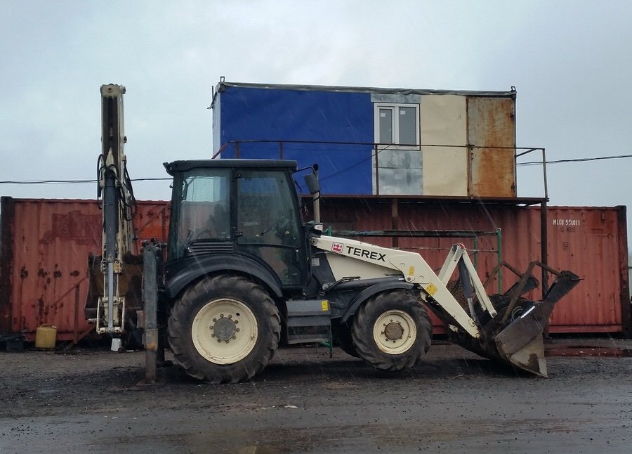 Аренда экскаватора-погрузчика TEREX 970
