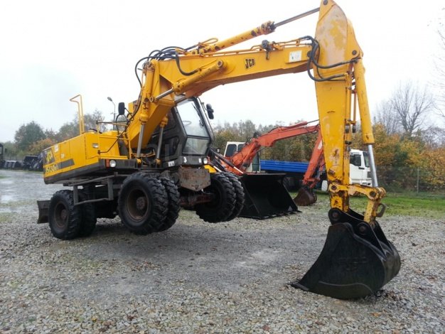 Jcb js 130w 4. 0 at 4wd, 1995