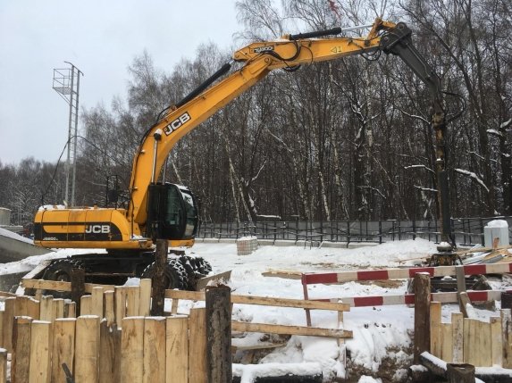 Колесный экскаватор JCB 160 с грейфером