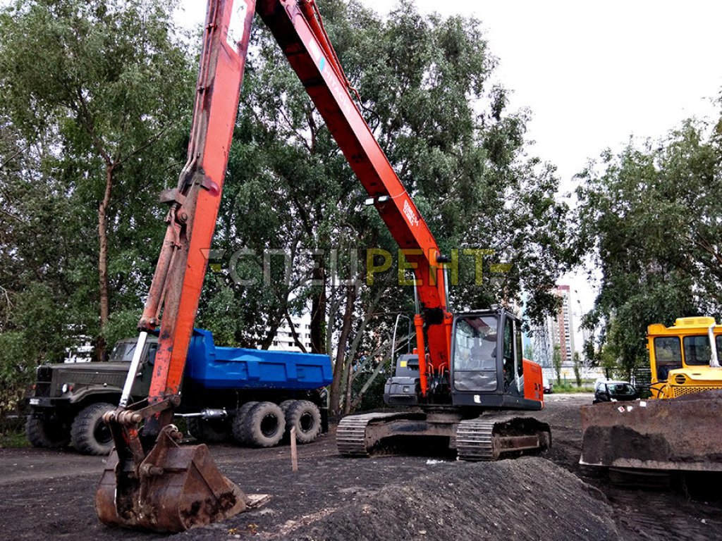 Услуги полноповоротного экскаватора HITACHI ZAXIS