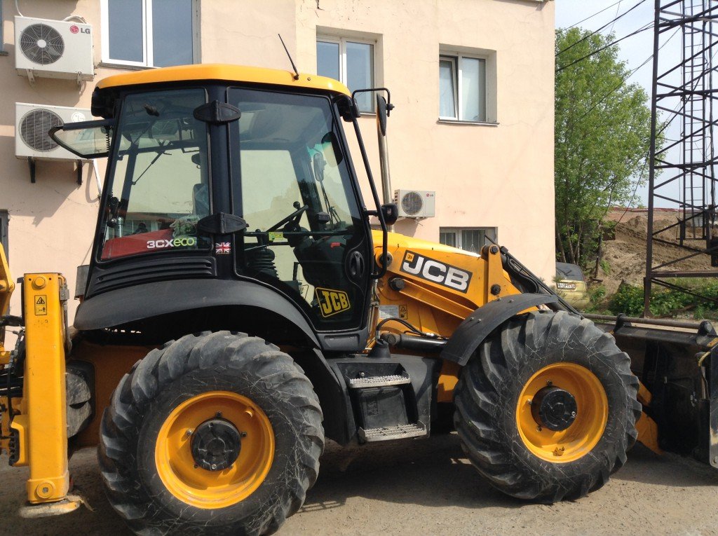 Аренда Экскаватор-погрузчика JCB