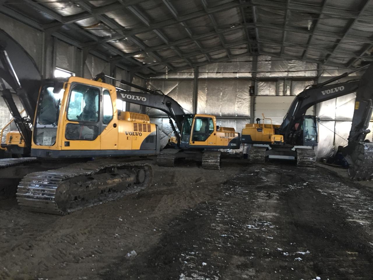 Услуги экскаваторов Volvo EC 210 с ковшом 1 куб в наличии