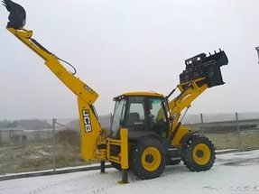 Экскаватор погрузчик от собственника
