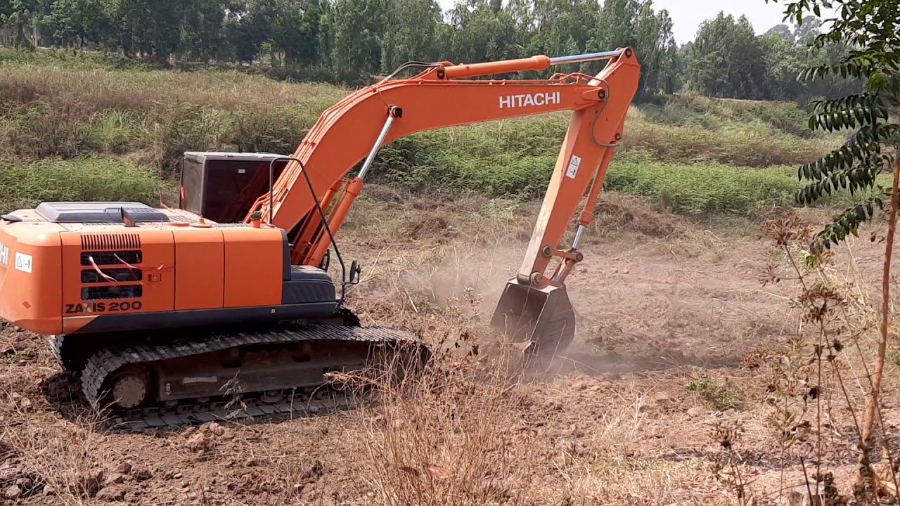 Экскаватор 20 т Хитачи в аренду с машинистом