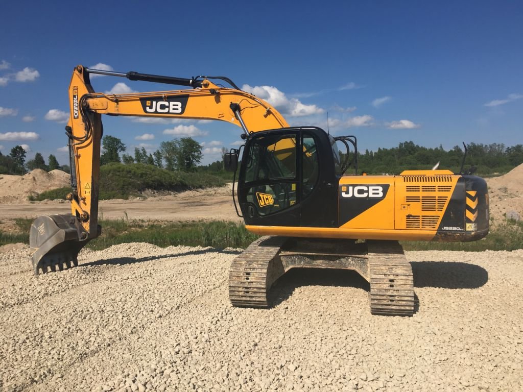 Экскаватор гусеничный в аренду JCB JS 220