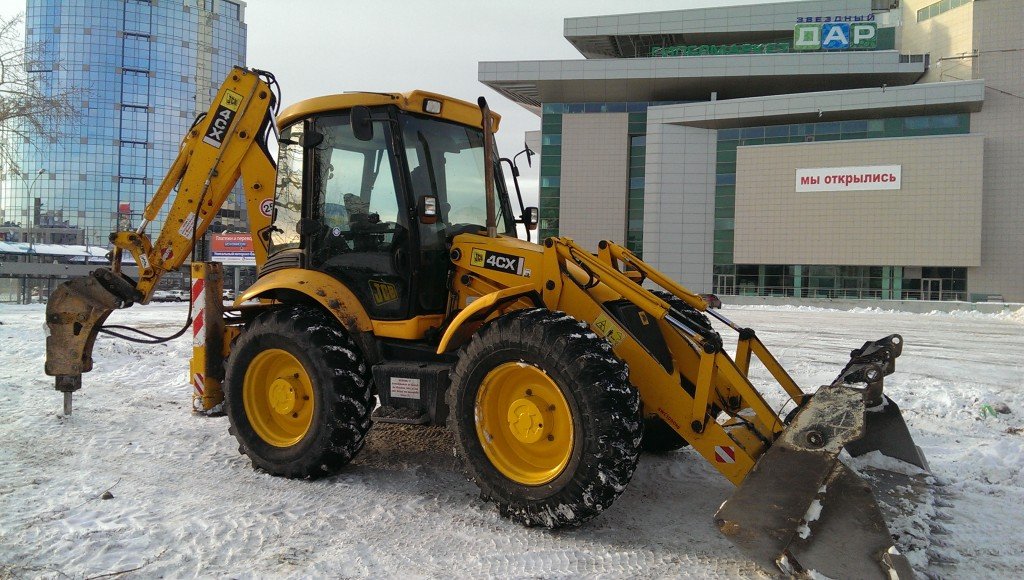 Аренда экскаватора погрузчика JCB 4cx для земляных работ