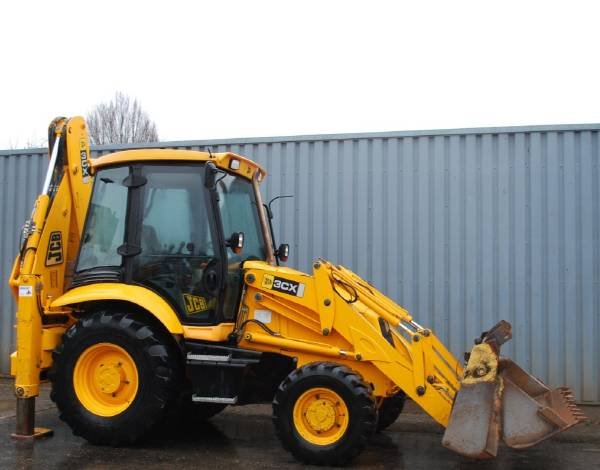 Аренда Экскаватора-погрузчика (гидромолот) JCB 3CX