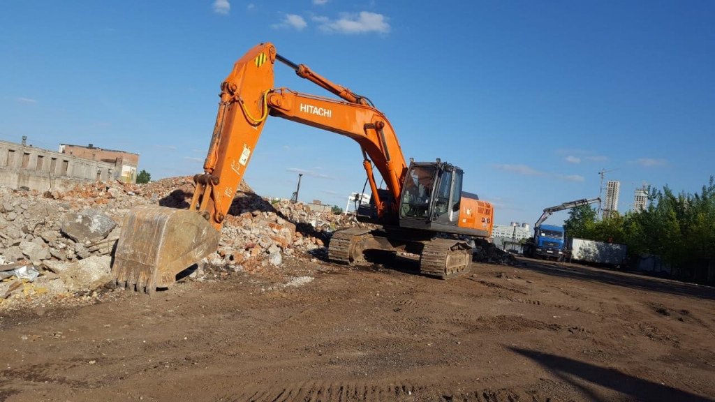 Hitachi 330 от собственника