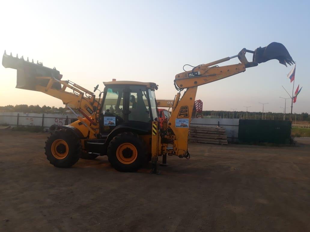 Аренда экскаваторов-погрузчиков JCB и Case по доступной цене