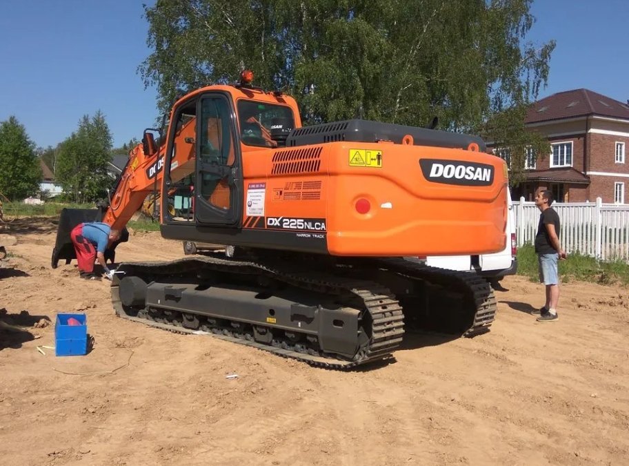 Аренда гусеничного экскаватора Doosan 225
