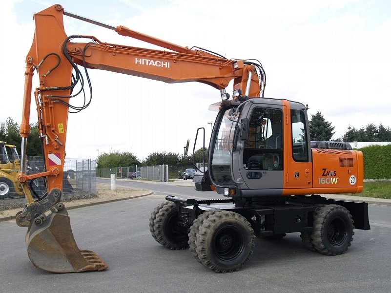 Аренда колесного экскаватора HITACHI ZX 160
