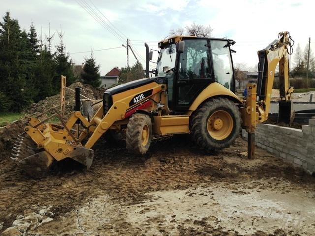 Аренда экскаватора погрузчика cat 422E