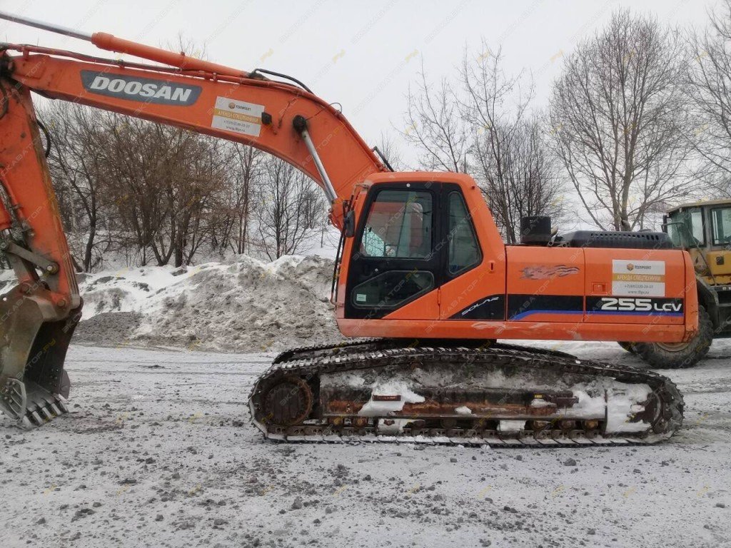 Аренда гусеничного экскаватора