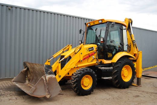 Сдадим в аренду экскаватор погрузчик JCB 3cx